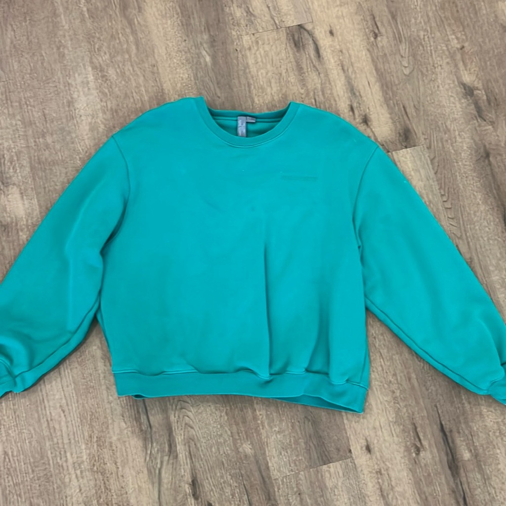 Sweaty Betty Teal Sweatshirt